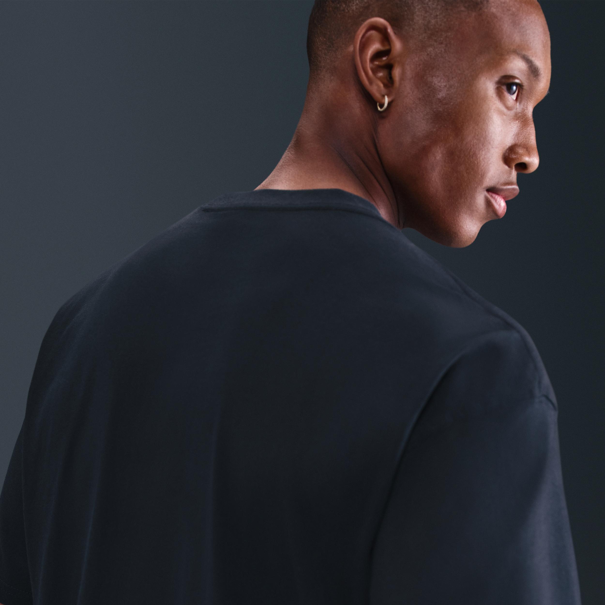Nike Men's Max90 T-Shirt Product Image