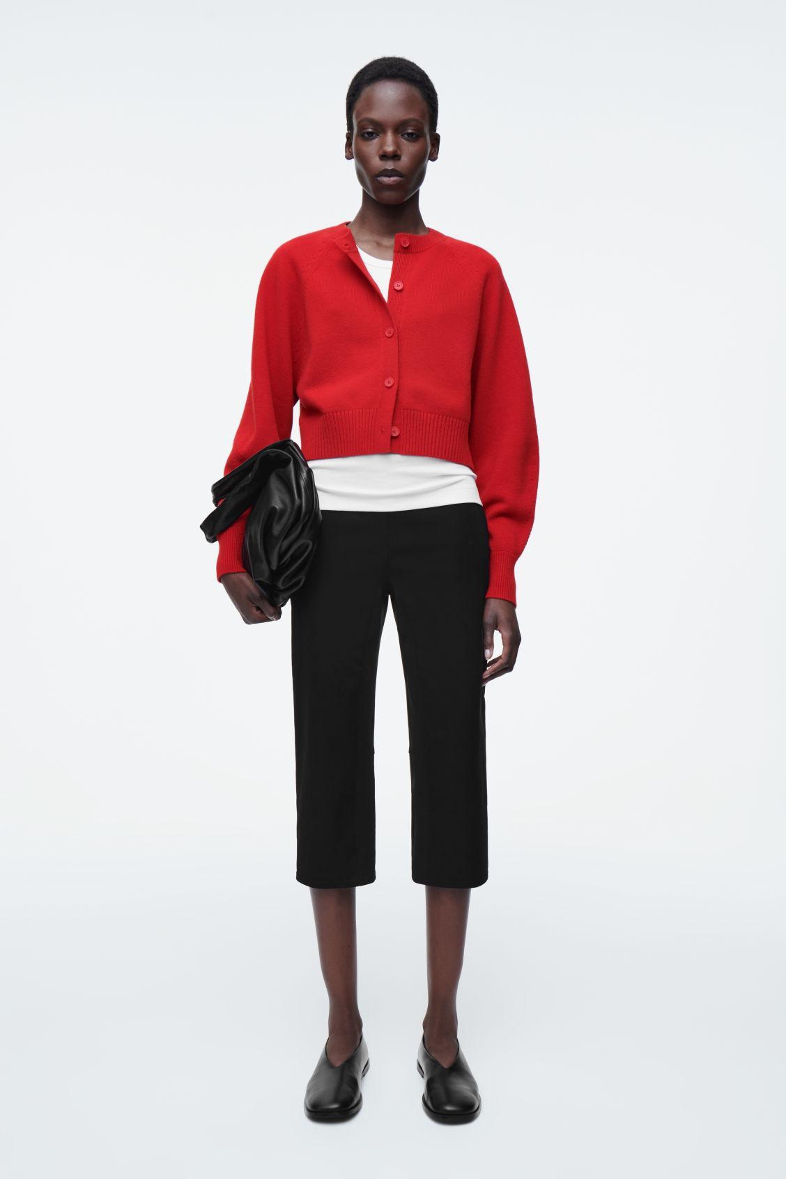CROPPED WOOL CARDIGAN Product Image
