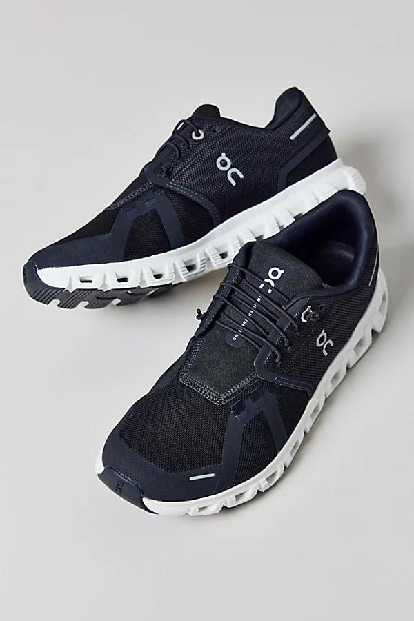 On Womens Cloud 6 Sneakers Product Image