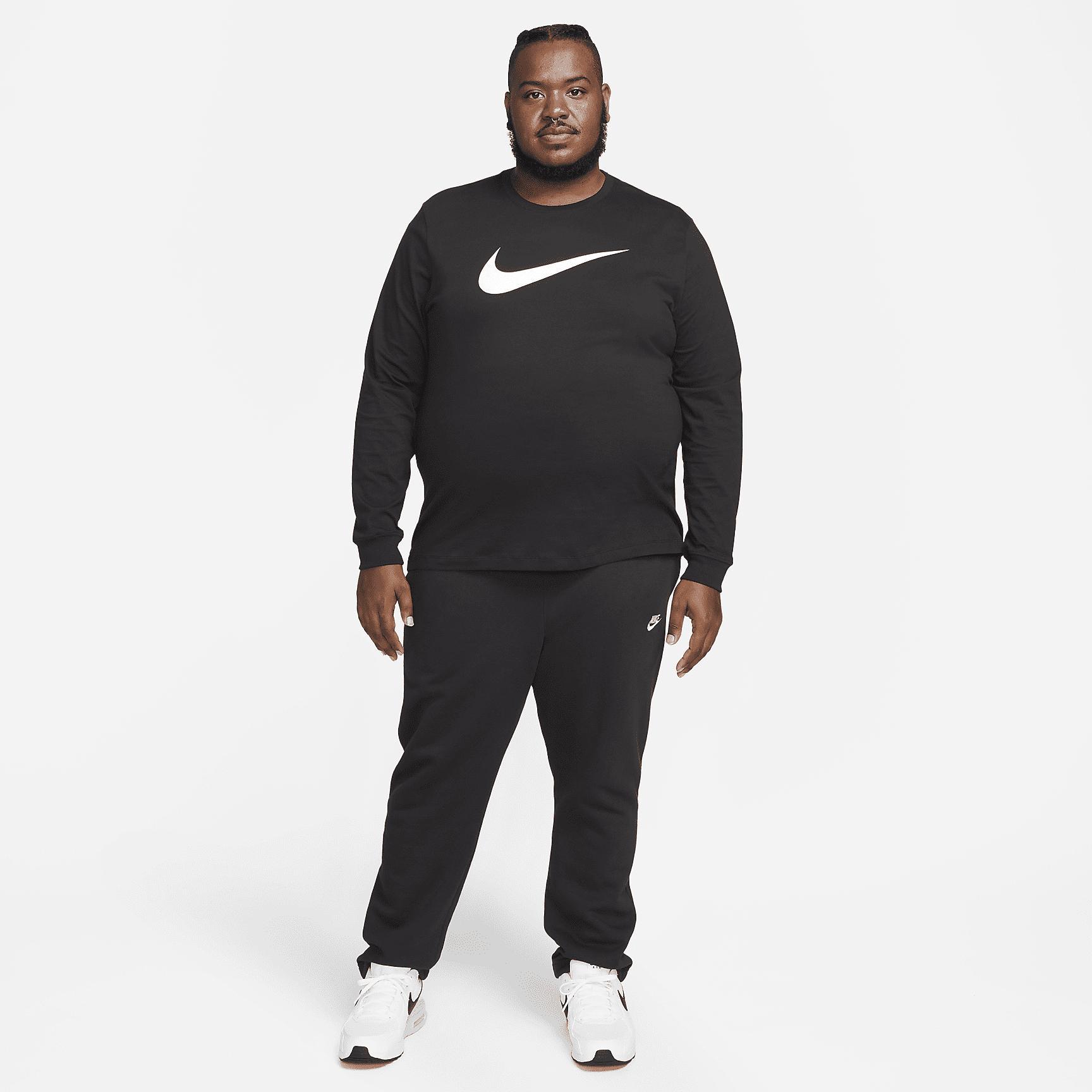 Nike Sportswear Men's Long-Sleeve T-Shirt Product Image