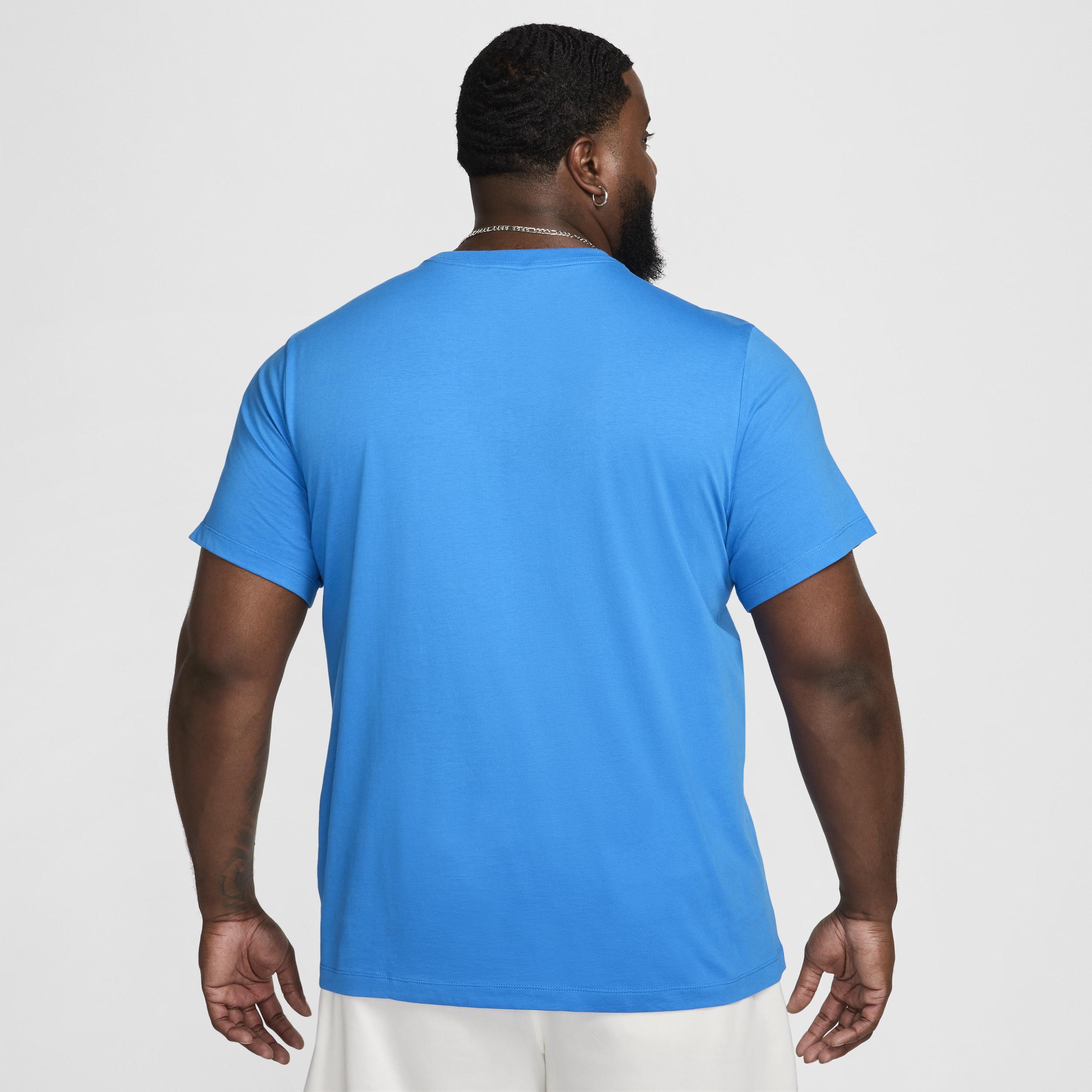 Nike Sportswear Men's T-Shirt Product Image