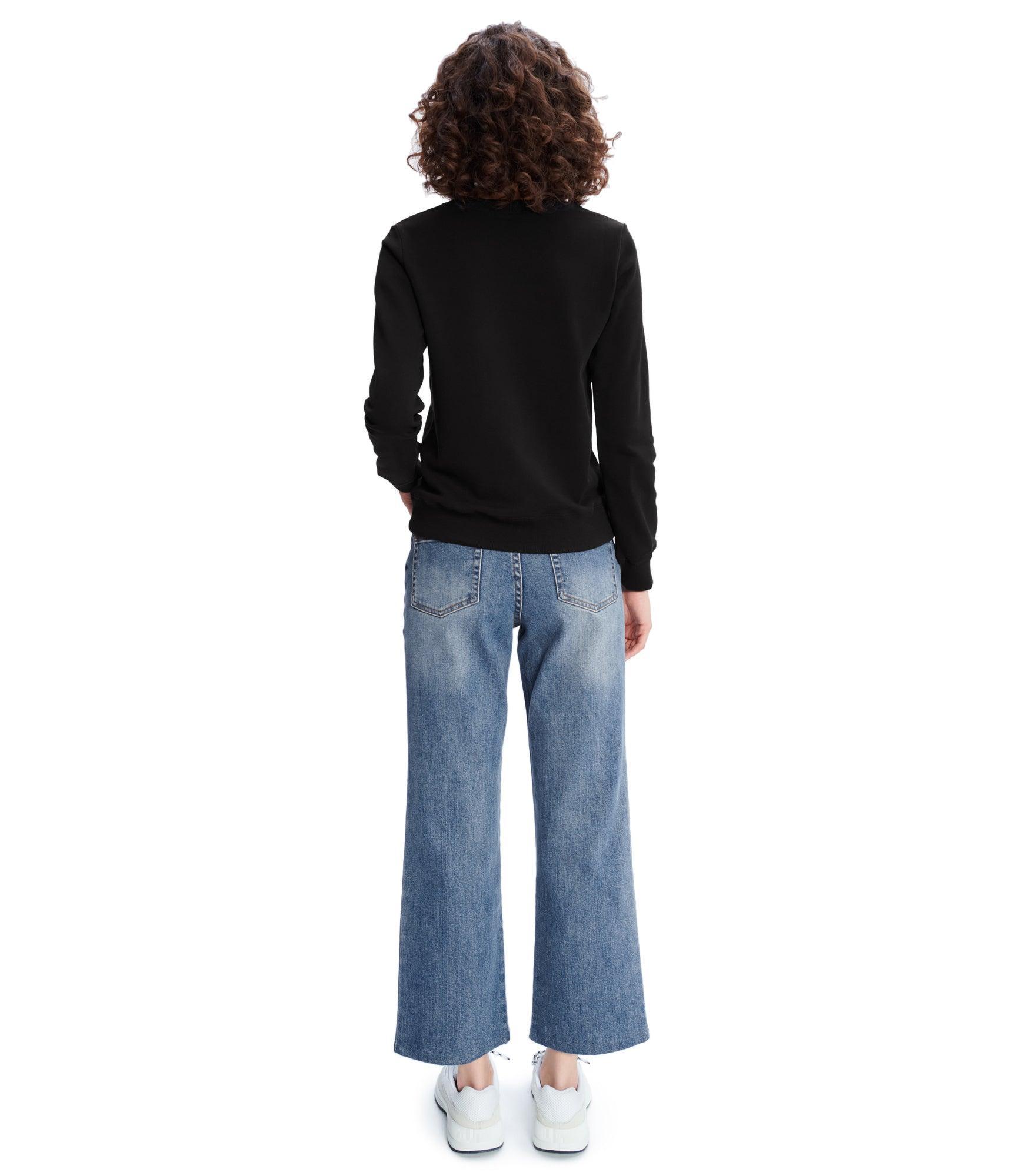 Item F sweatshirt Female Product Image