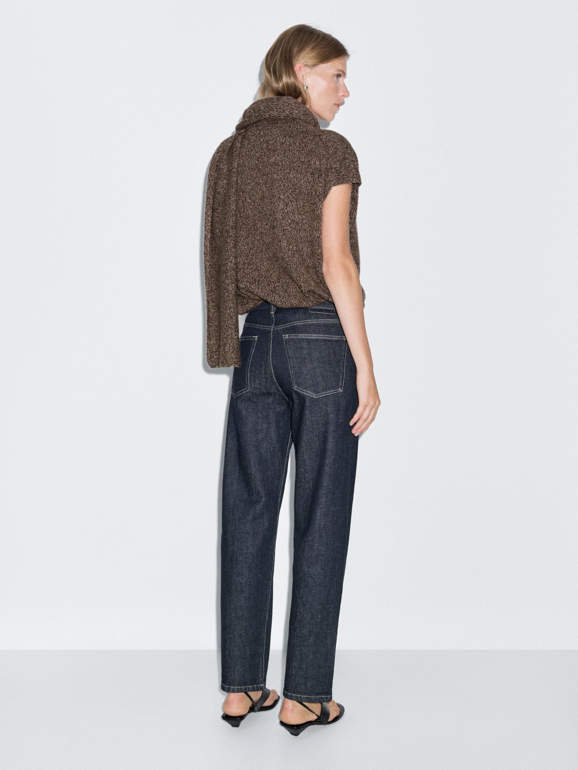 Straight-leg high-waist jeans Product Image
