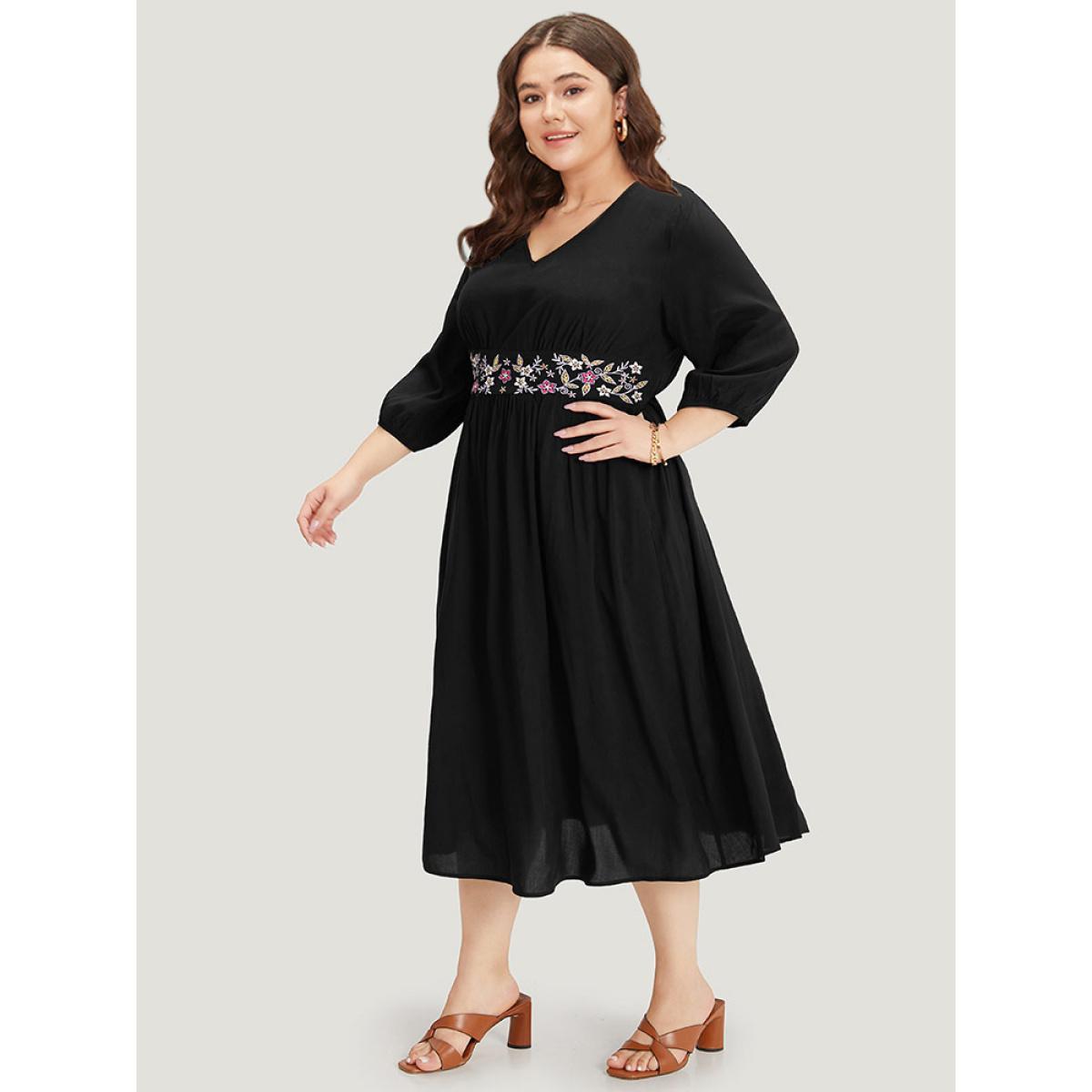 Plus Size Floral Embroidered Patchwork Pocket Elastic Cuffs Dress Black Women Vacation Elastic cuffs V-neck Elbow-length sleeve Curvy Midi Dress BloomChic 14-16/1X Product Image