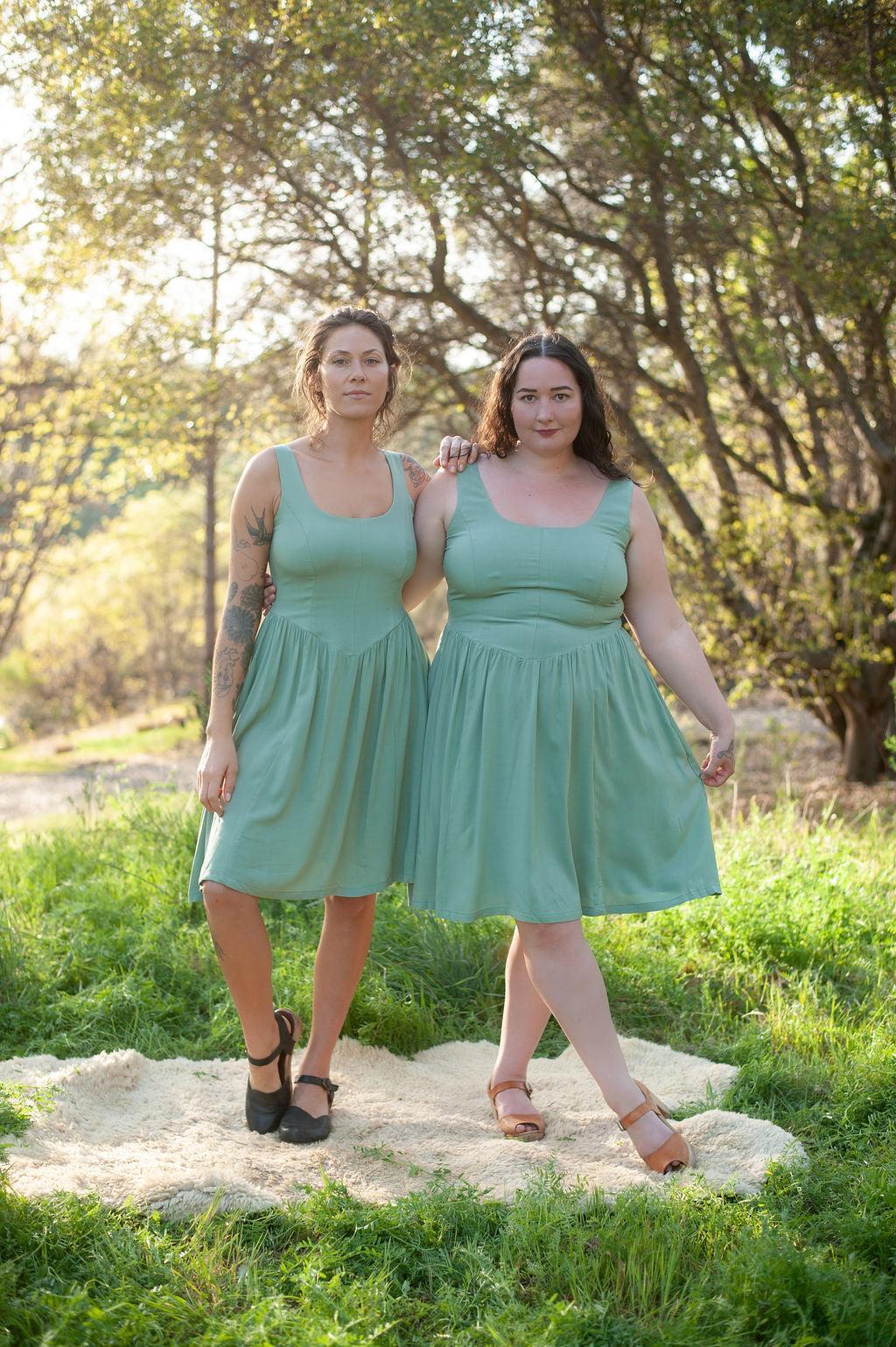 Agnes dress in Oat Linen Product Image