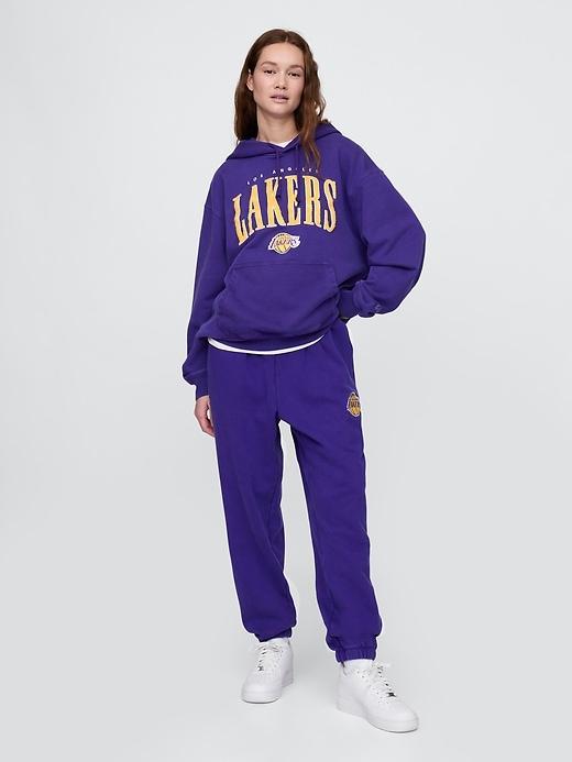 NBA Los Angeles Lakers Logo Heavyweight Joggers Product Image