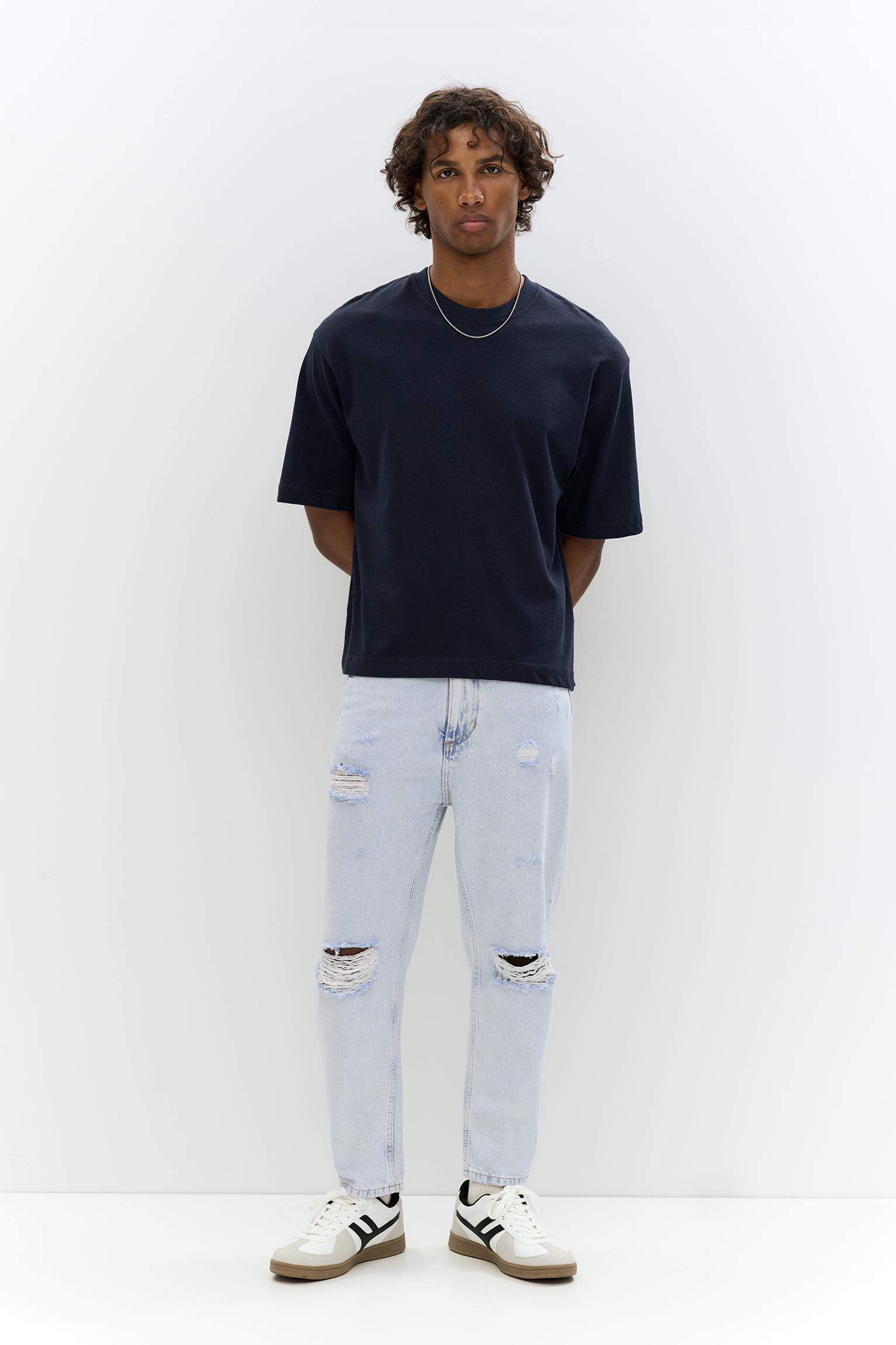 Relaxed fit ripped jeans Product Image