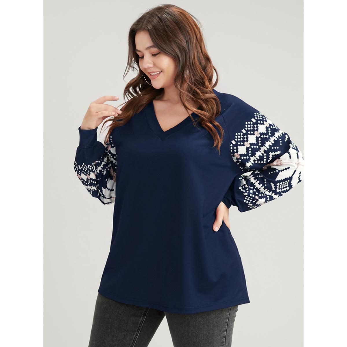 Plus Size Snowflake Print V Neck Drop Shoulder Sweatshirt Women Indigo Casual Contrast V-neck Festival-Christmas Sweatshirts BloomChic 14-16/1X Product Image