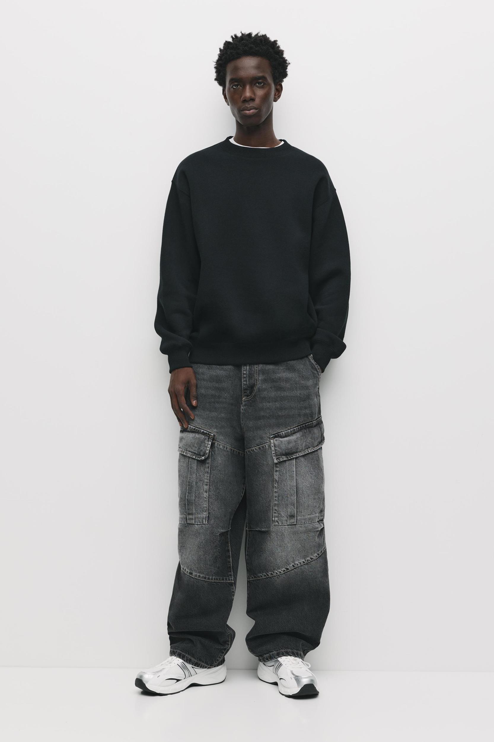 Basic crew neck sweatshirt Product Image