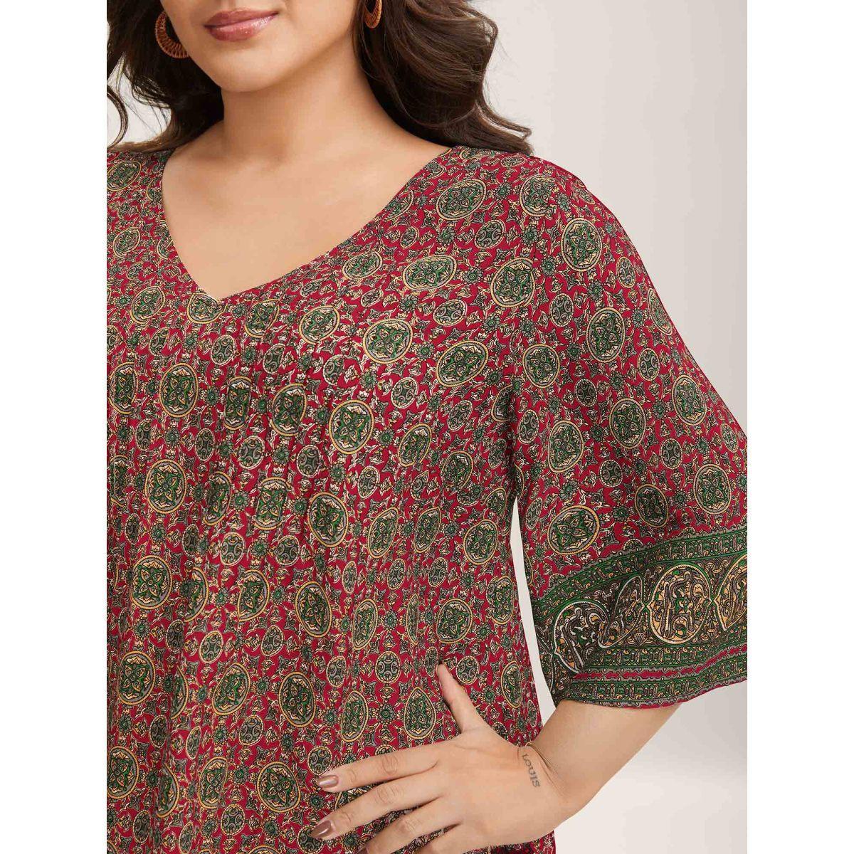Plus Size Scarlet Pin-Tuck Pleat Ornate Print Relaxed Fit Shirt Women Resort Elbow-length sleeve V-neck Vacation Blouses BloomChic 22-24/3X Product Image