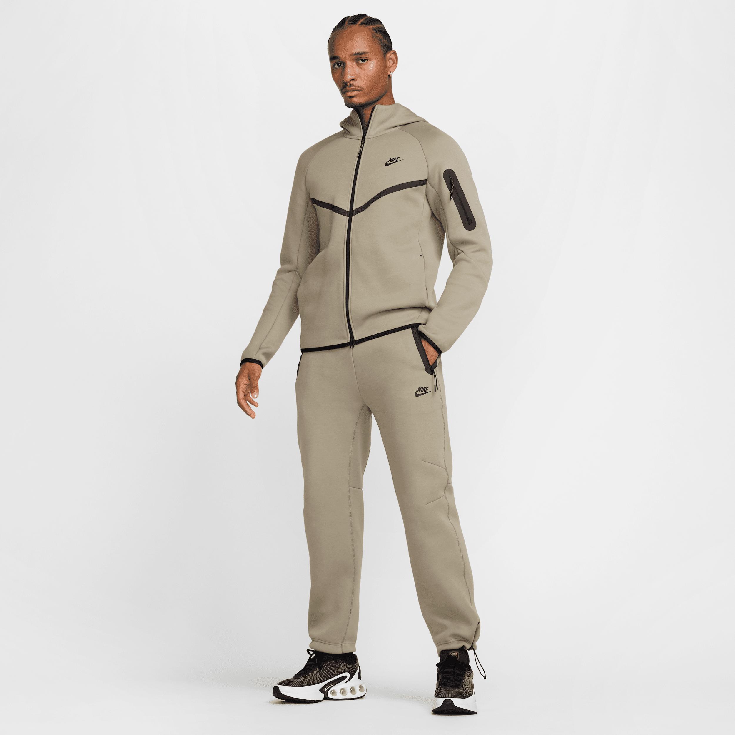 Nike Men's Tech Fleece Open-Hem Pants Product Image