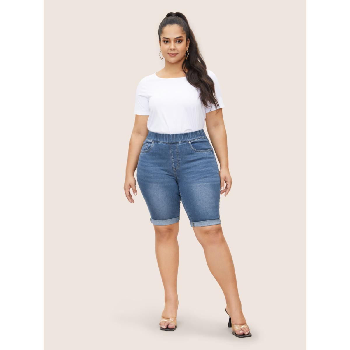 Plus Size Roll Hem Elastic Waist Dark Wash Denim Shorts Women Midblue Roll Hem High stretch Everyday Slanted pocket Casual Denim Shorts BloomChic 26/4X Product Image