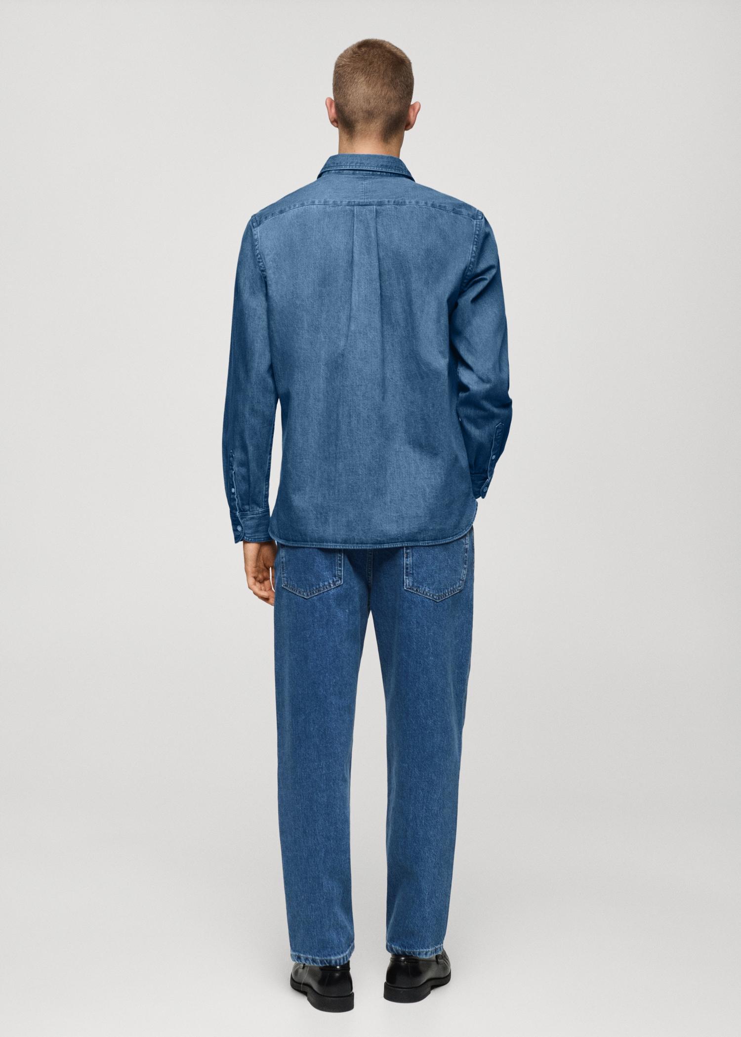 Regular fit denim shirt - Men | MANGO USA Product Image