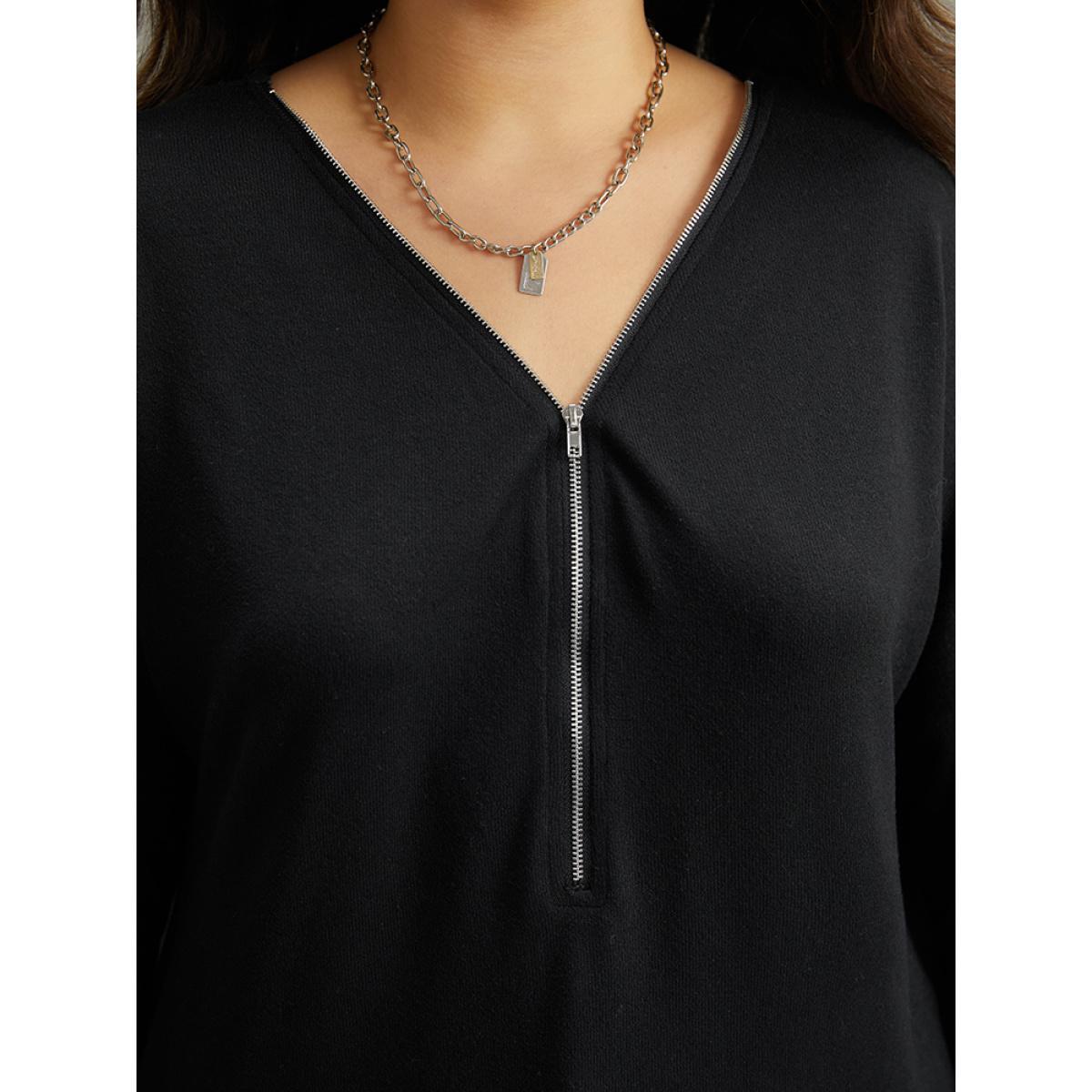 Plus Size Solid Zipper Detail Patchwork T-shirt Black Women Casual Plain Plain V-neck Dailywear T-shirts BloomChic 10/M Product Image