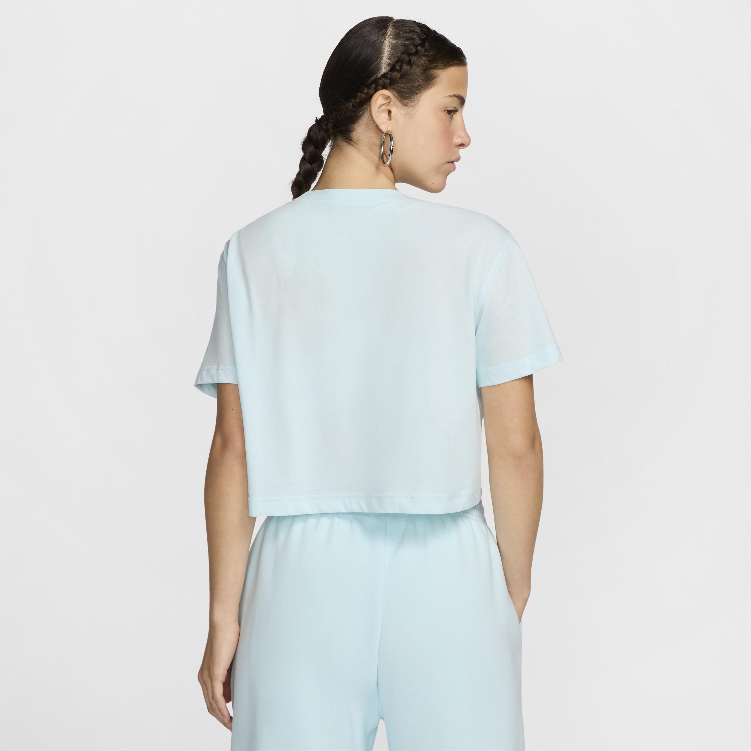 Women's Nike Sportswear Essential Cropped Logo T-Shirt Product Image