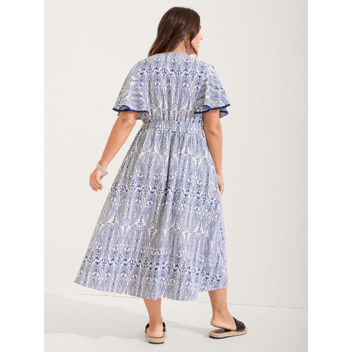 Plus Size Rayon Paisley Print Cinched-Waist Midi Dress DarkBlue Women V-neck Short sleeve Curvy BloomChic 18-20/2X Product Image