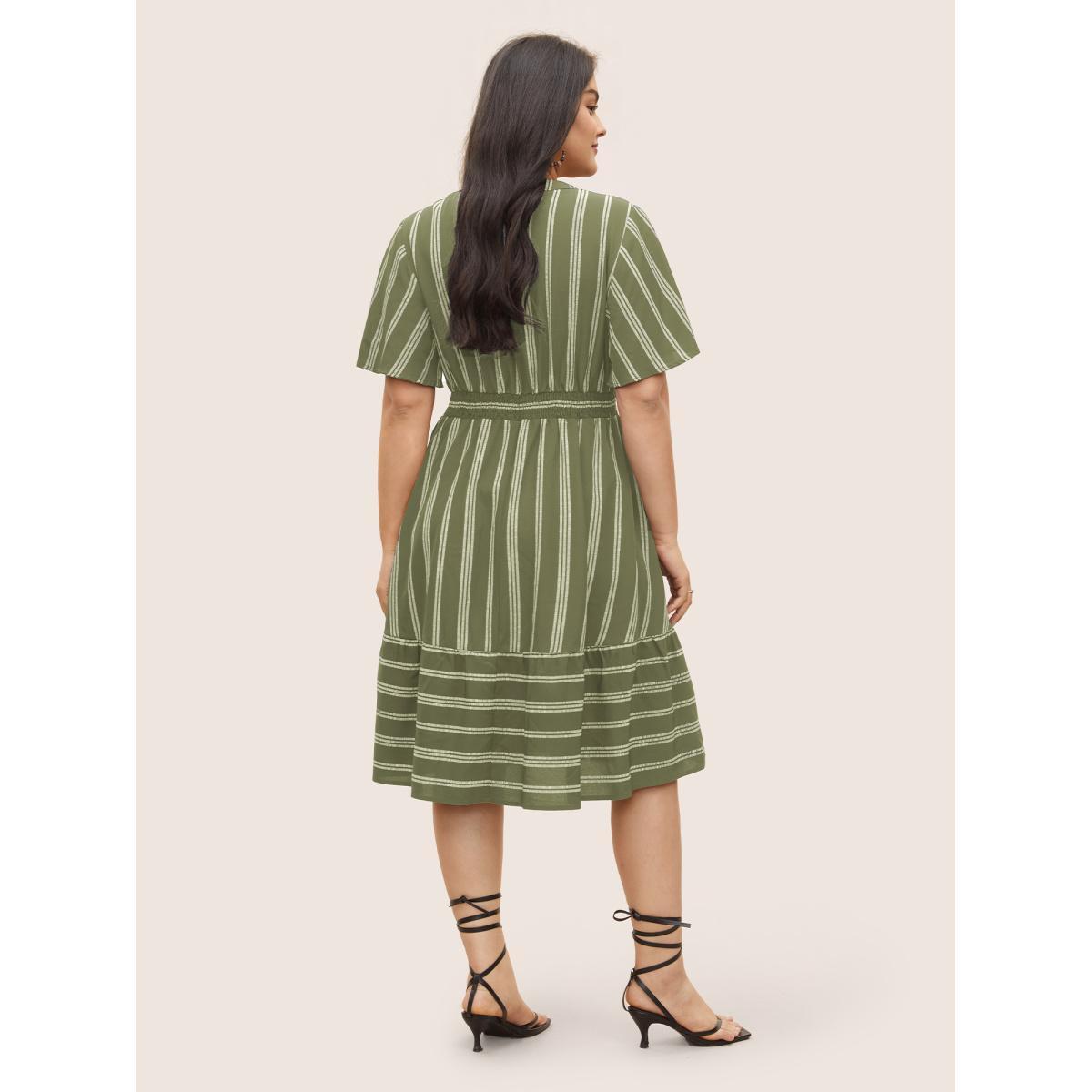 Plus Size Striped Patchwork Tassels Ties Shirred Dress Moss Women Resort Non V-neck Short sleeve Curvy Midi Dress BloomChic 14-16/1X Product Image