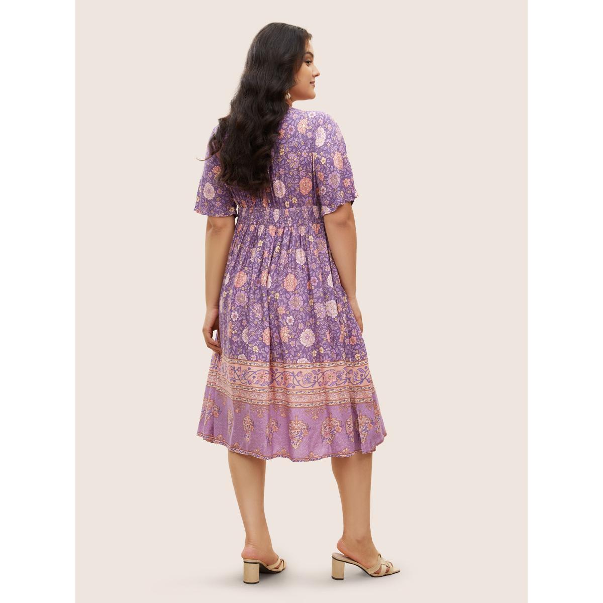 Plus Size Floral Dolman Sleeve Ruffles Shirred Split Hem Dress Mauve Women Resort Non V-neck Short sleeve Curvy Midi Dress BloomChic 30/6X Product Image