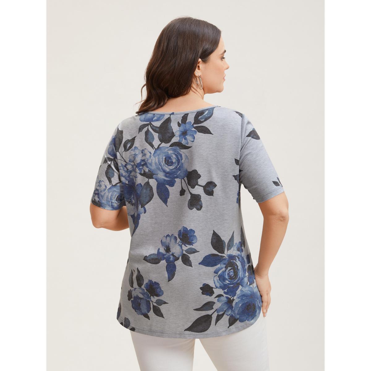 Plus Size Floral Print Round Neck Fitted T-Shirt DarkGray Women Casual Non Natural Flowers Boat Neck Everyday T-shirts BloomChic 26/4X Product Image