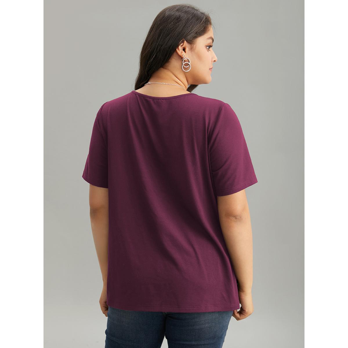 Plus Size Solid Keyhole Cut Out T-shirt RedViolet Women Elegant Plain Plain Keyhole Cut-Out Dailywear T-shirts BloomChic 12/L Product Image