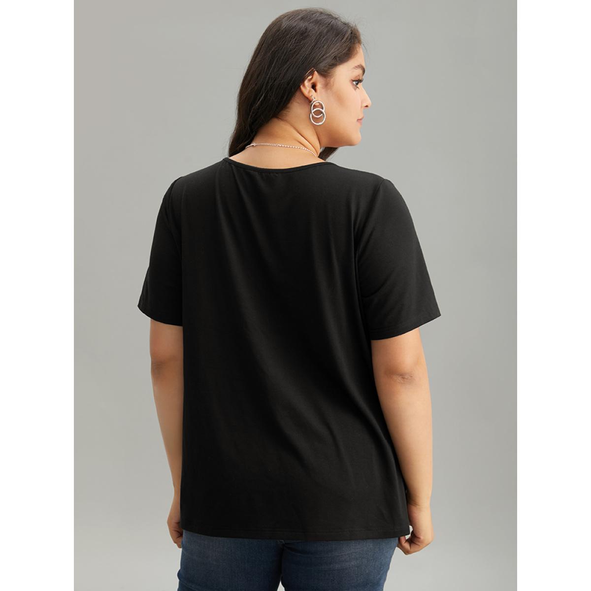 Plus Size Solid Keyhole Cut Out T-shirt Black Women Elegant Plain Plain Keyhole Cut-Out Dailywear T-shirts BloomChic 10/M Product Image