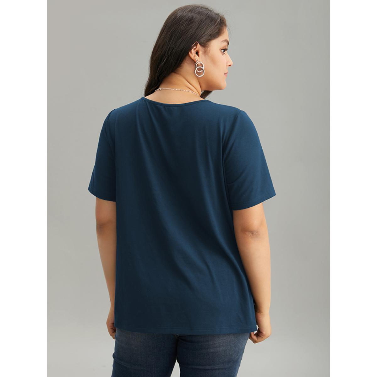 Plus Size Solid Keyhole Cut Out T-shirt Indigo Women Elegant Plain Plain Keyhole Cut-Out Dailywear T-shirts BloomChic 28/5X Product Image