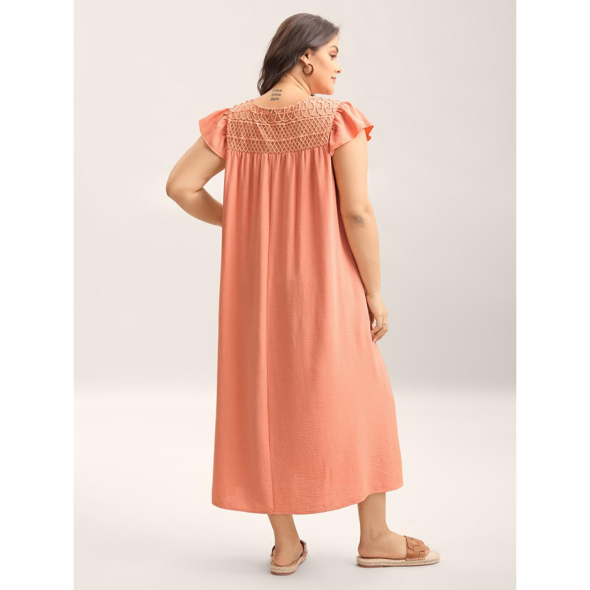 Plus Size Textured Cut-Out Neck Pockets Maxi Dress Coral Women Round Neck Cap Sleeve Curvy BloomChic 26/4X Product Image