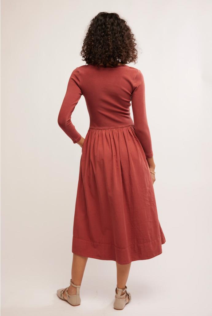 Aelia Mid Dress Product Image