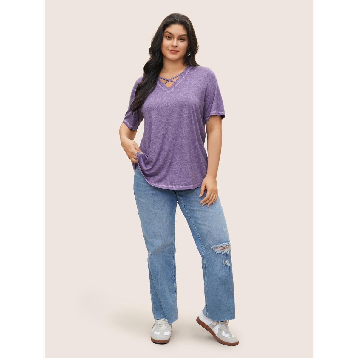 Plus Size Solid Crisscross Neck Contrast Stitch T-shirt Mauve Women Casual Plain V-neck Everyday T-shirts BloomChic 22-24/3X Product Image