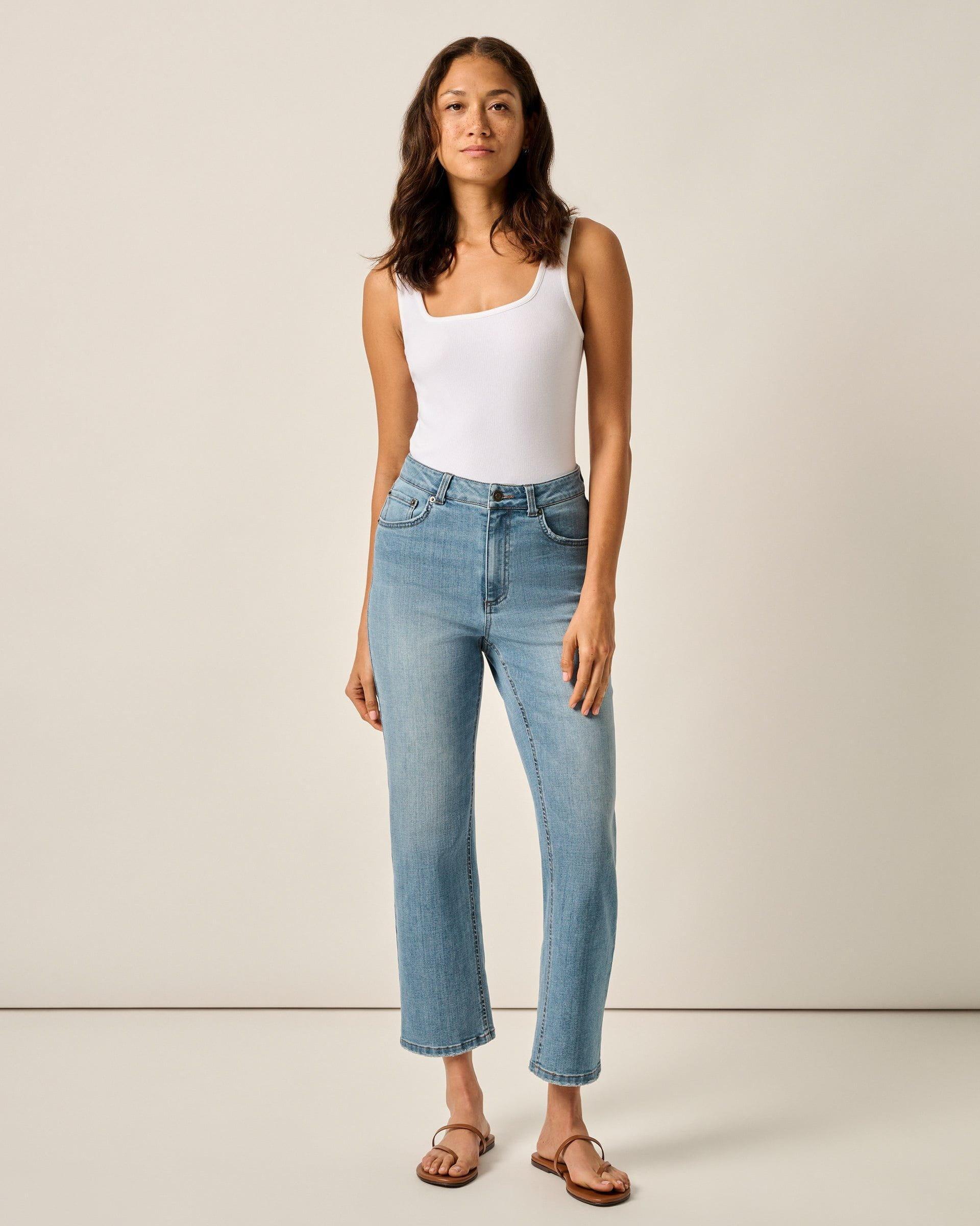 Savanah Light Everyday Wash Jean Female Product Image