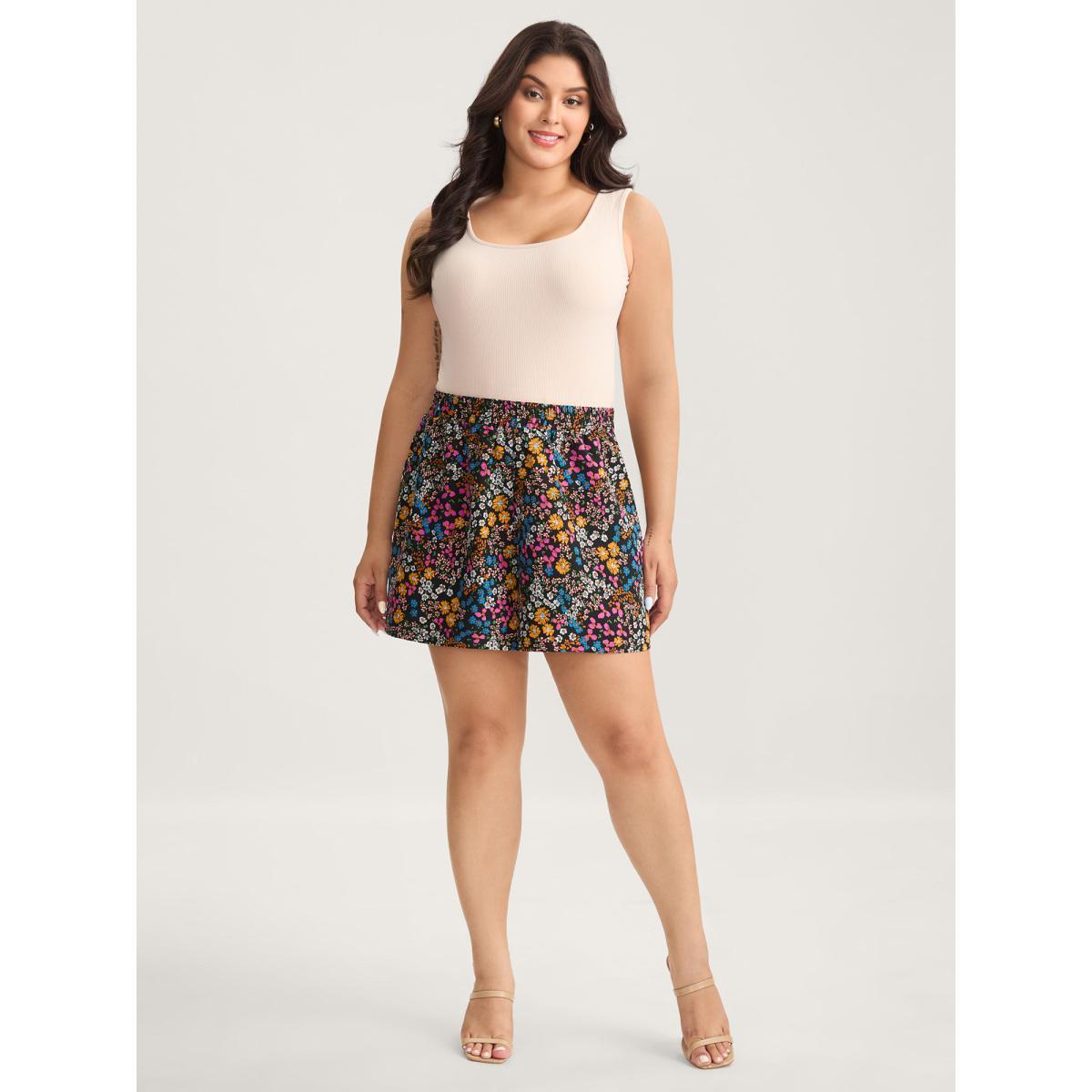 Plus Size Ditsy Floral Print Stretchy Waist Shorts Women BlackFlower Elegant Wide Leg Everyday-Elegant Shorts BloomChic 18-20/2X Product Image
