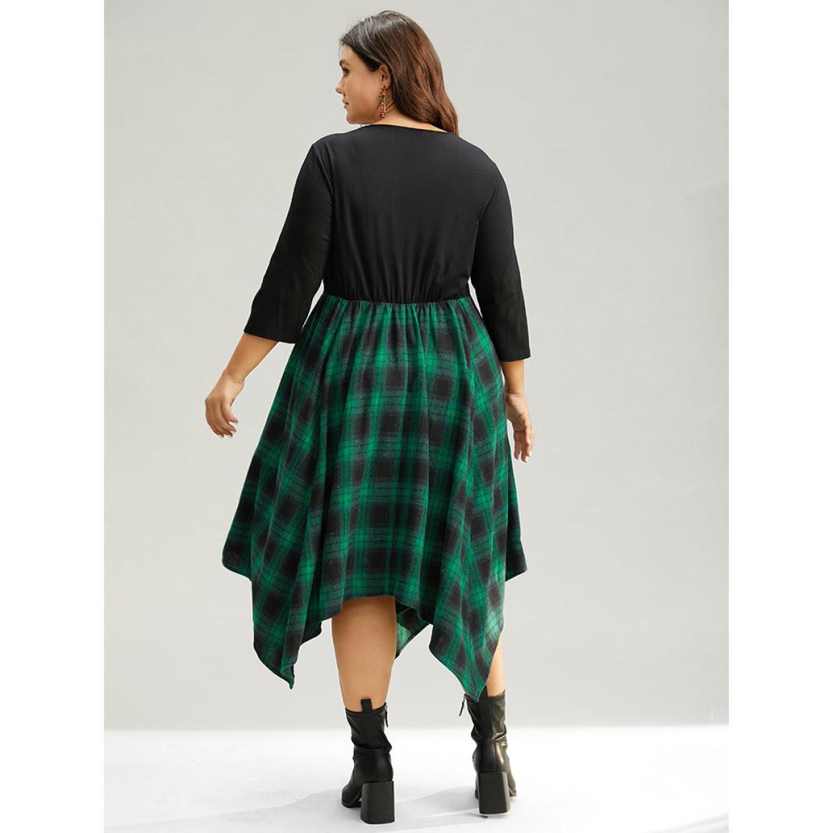 Plus Size Christmas Plaid Asymmetrical Patchwork Hanky Hem Dress DarkGreen Women Casual Patchwork Asymmetrical Neck Elbow-length sleeve Curvy Midi Dress BloomChic 14-16/1X Product Image