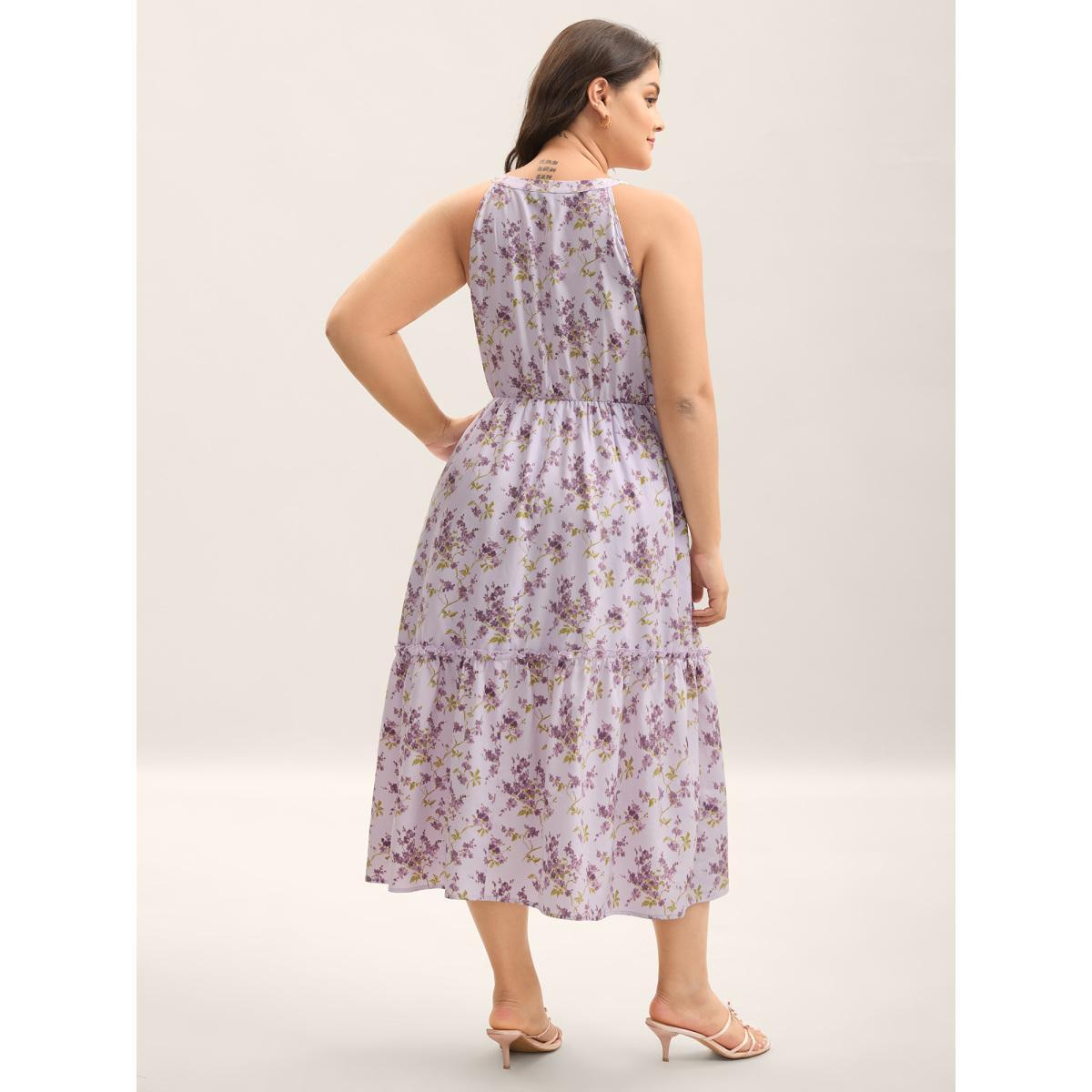 Plus Size Ditsy Floral Print Pleated Tiered Maxi Dress Lilac Women Round Neck Sleeveless Curvy BloomChic 26/4X Product Image