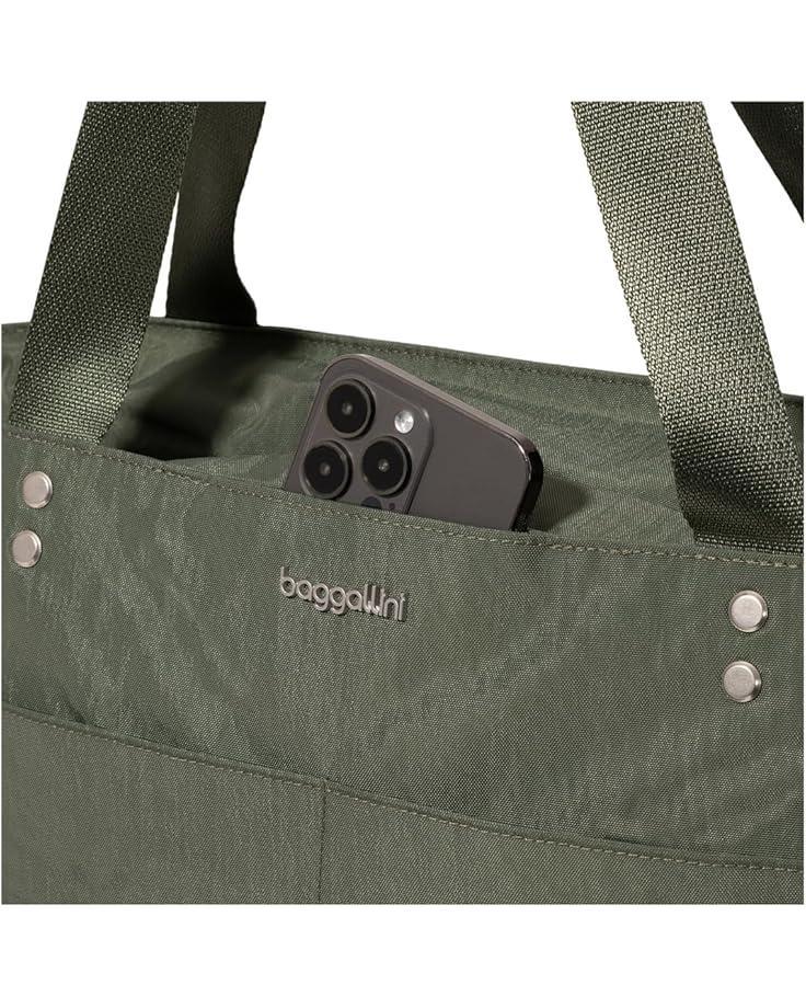 Modern Avenue Tote Product Image
