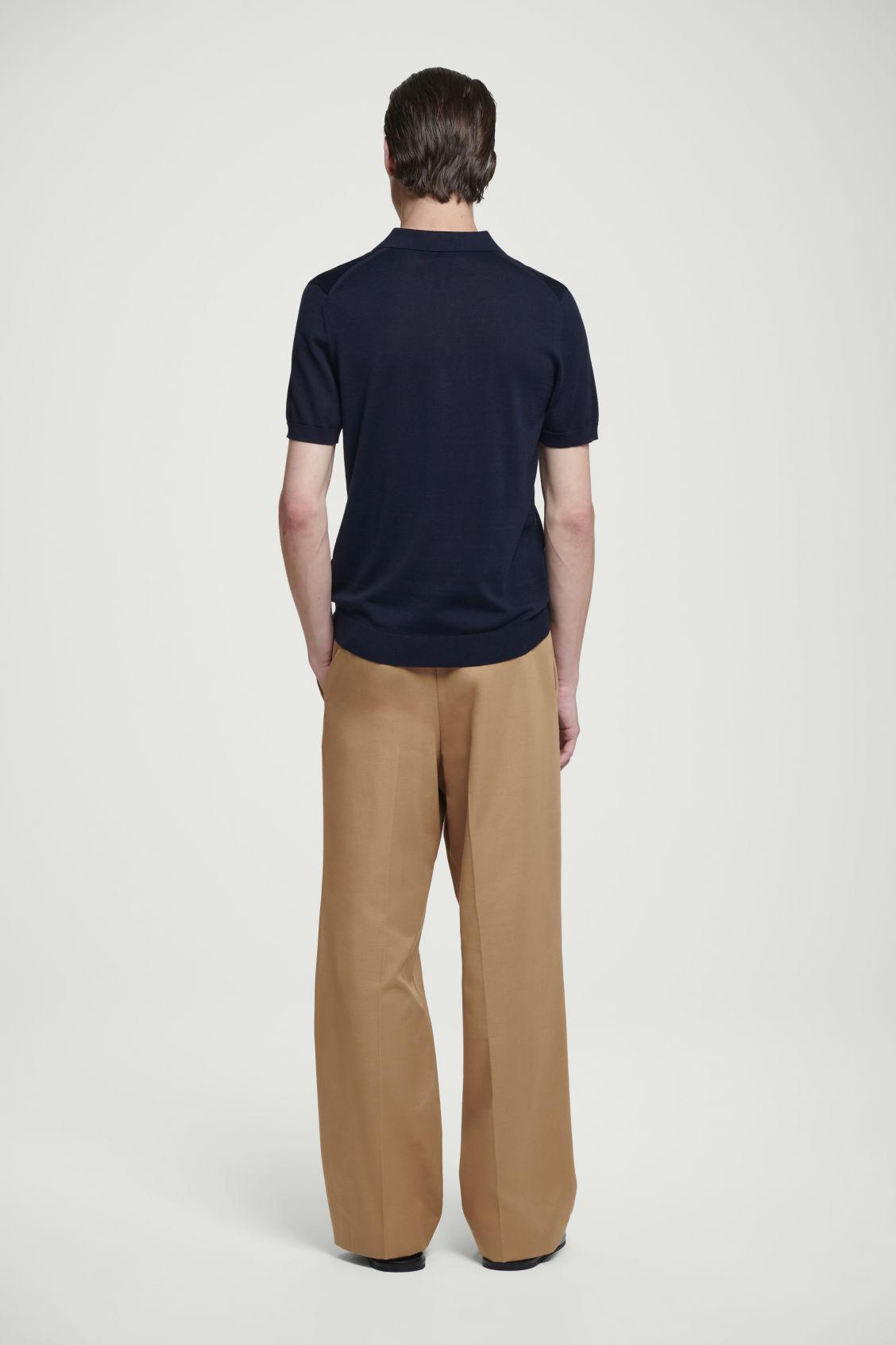 SLIM KNITTED SILK POLO SHIRT Product Image