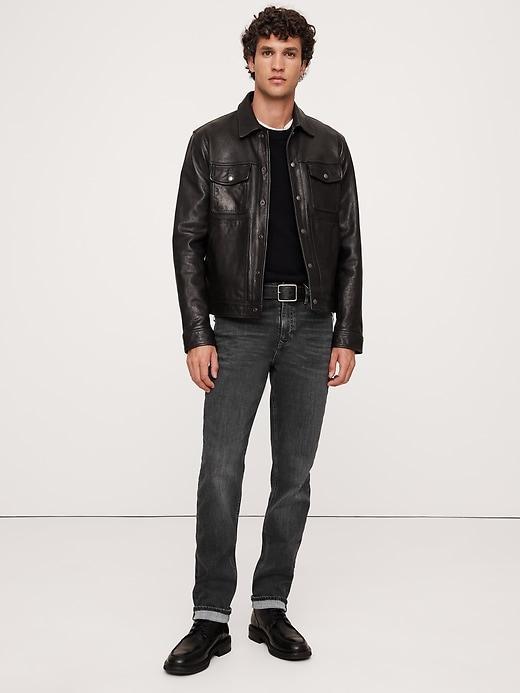 Slim Traveler Jean 2.0 Product Image