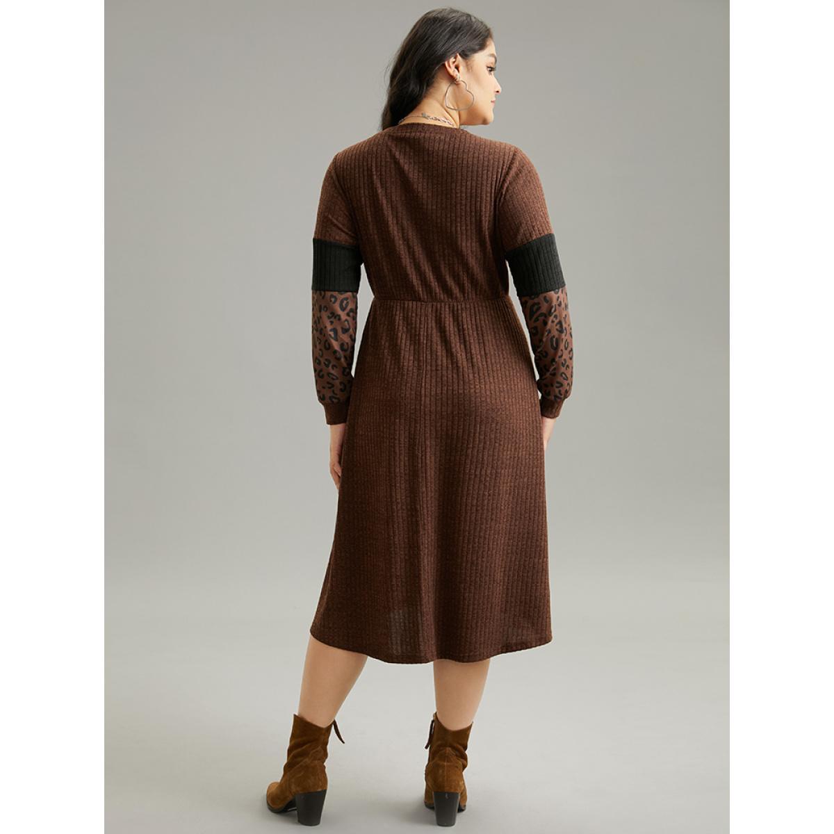 Plus Size Rib Knit Leopard Print Patchwork Dress Chocolate Women Casual Rib Knit V-neck Long Sleeve Curvy Midi Dress BloomChic 30/6X Product Image