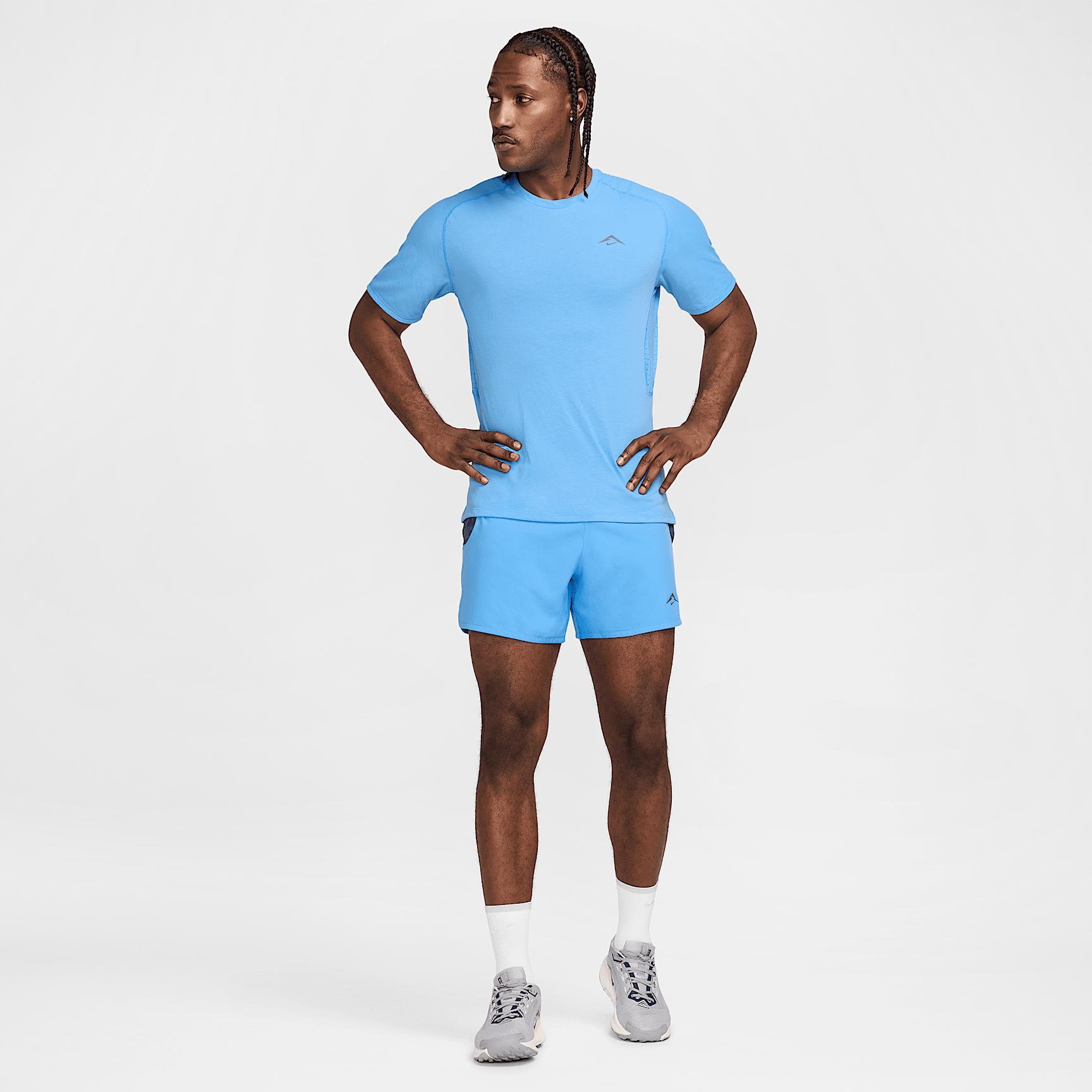 Nike Men's Solar Chase Dri-FIT ADV Short-Sleeve Running Top Product Image