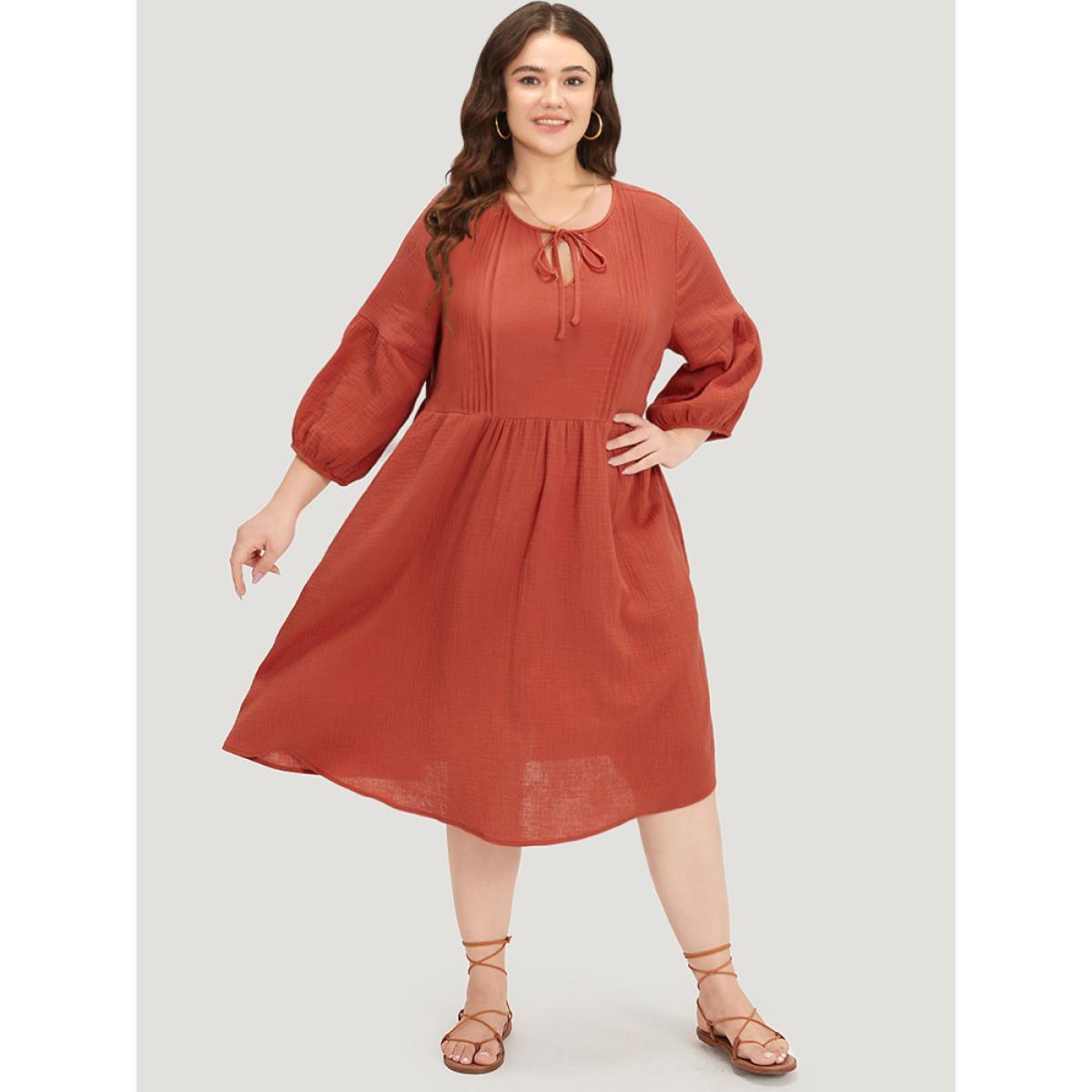 Plus Size Plain Pocket Pleated Ties Elastic Cuffs Dress Coral Women Vacation Elastic cuffs V-neck Elbow-length sleeve Curvy Midi Dress BloomChic 18-20/2X Product Image