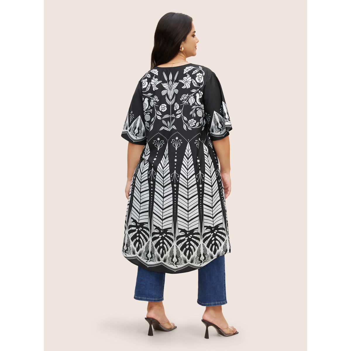 Plus Size Boho Print Button Up Split Hem Kimono Women BlackFlower Resort Button Vacation Kimonos BloomChic 12/L Product Image