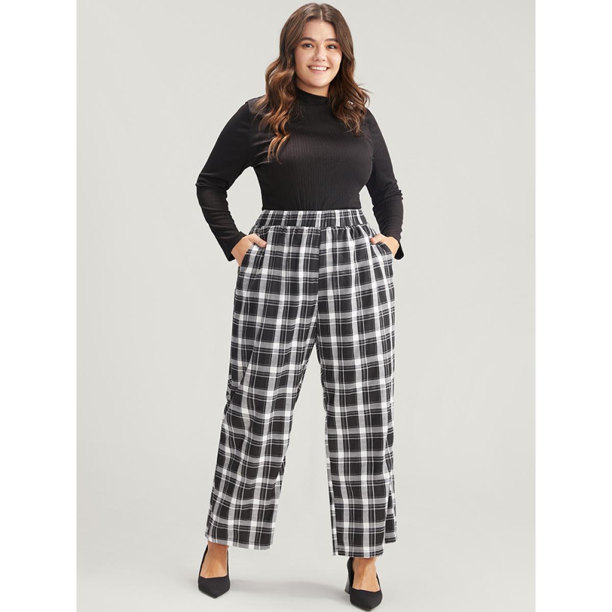 Plus Size Plaid Elastic Waist Pocket Pants Women Black Casual Mid Rise Dailywear Pants BloomChic 26/4X Product Image