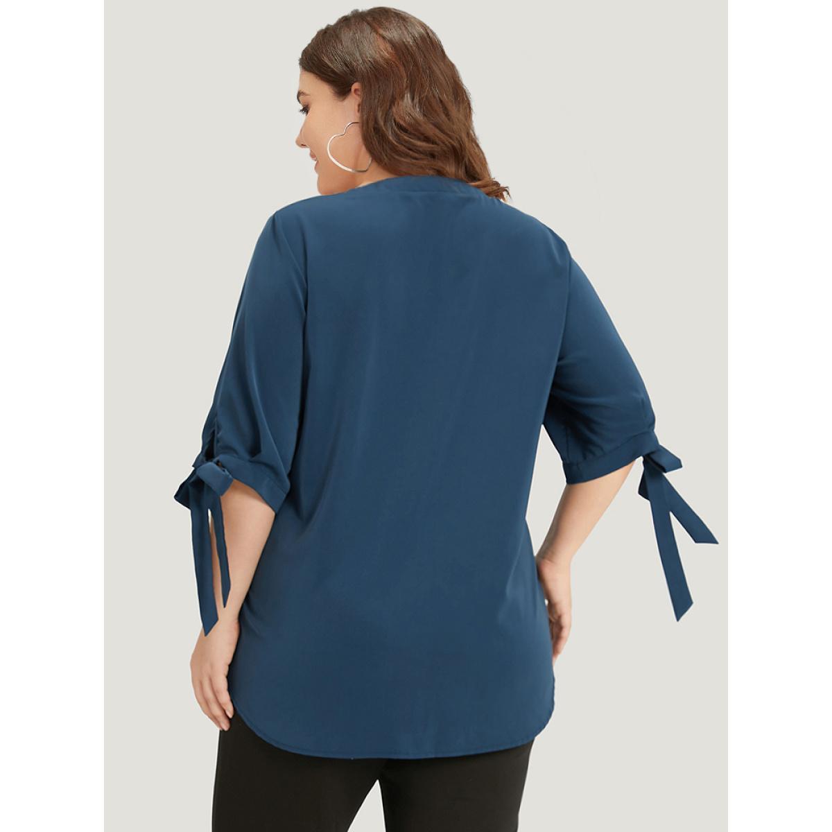 Plus Size Indigo Anti-Wrinkle Plain Button Up Knot V Neck Pocket Blouse Women Office Half Sleeve V-neck Dailywear Blouses BloomChic 26/4X Product Image