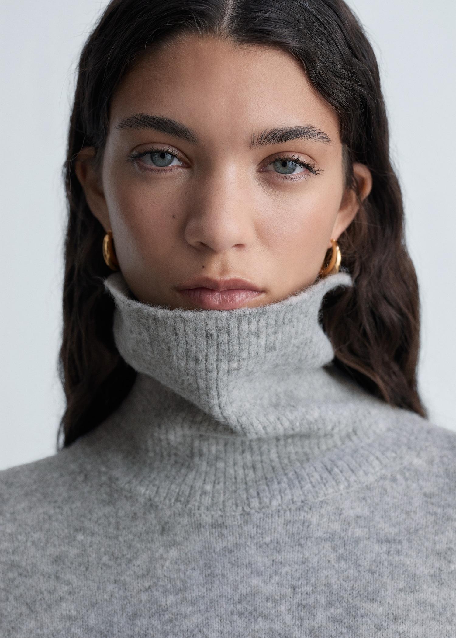 Short knitted turtleneck dress - Women | MANGO USA Product Image