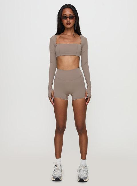Touchdown Active Contour Short Taupe Product Image