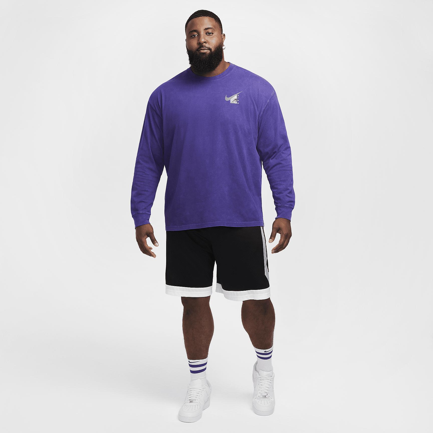 Nike Men's Max90 Long-Sleeve Basketball T-Shirt Product Image