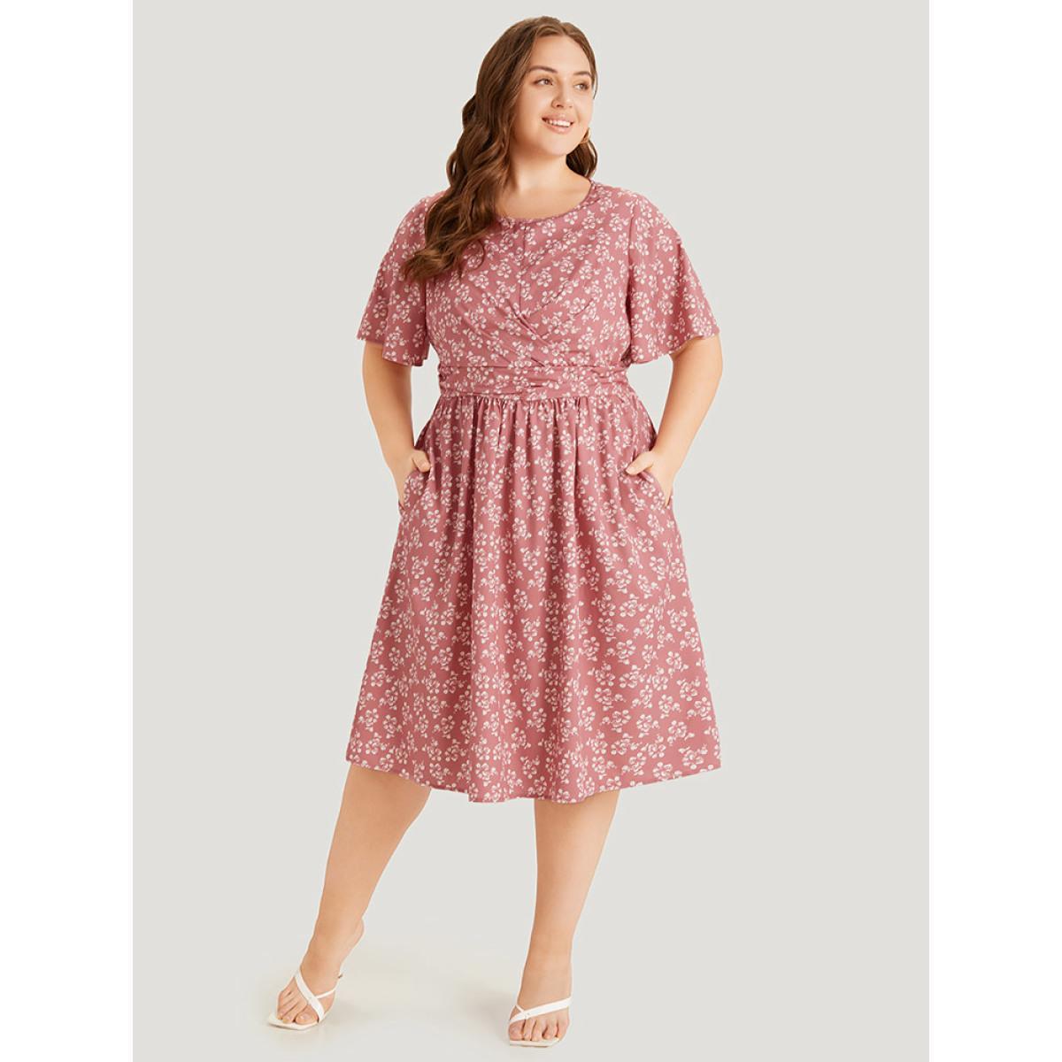 Plus Size Ditsy Floral Pocket Crossover Elastic Waist Dress DustyPink Women Elegant Printed Round Neck Short sleeve Curvy Midi Dress BloomChic 30/6X Product Image