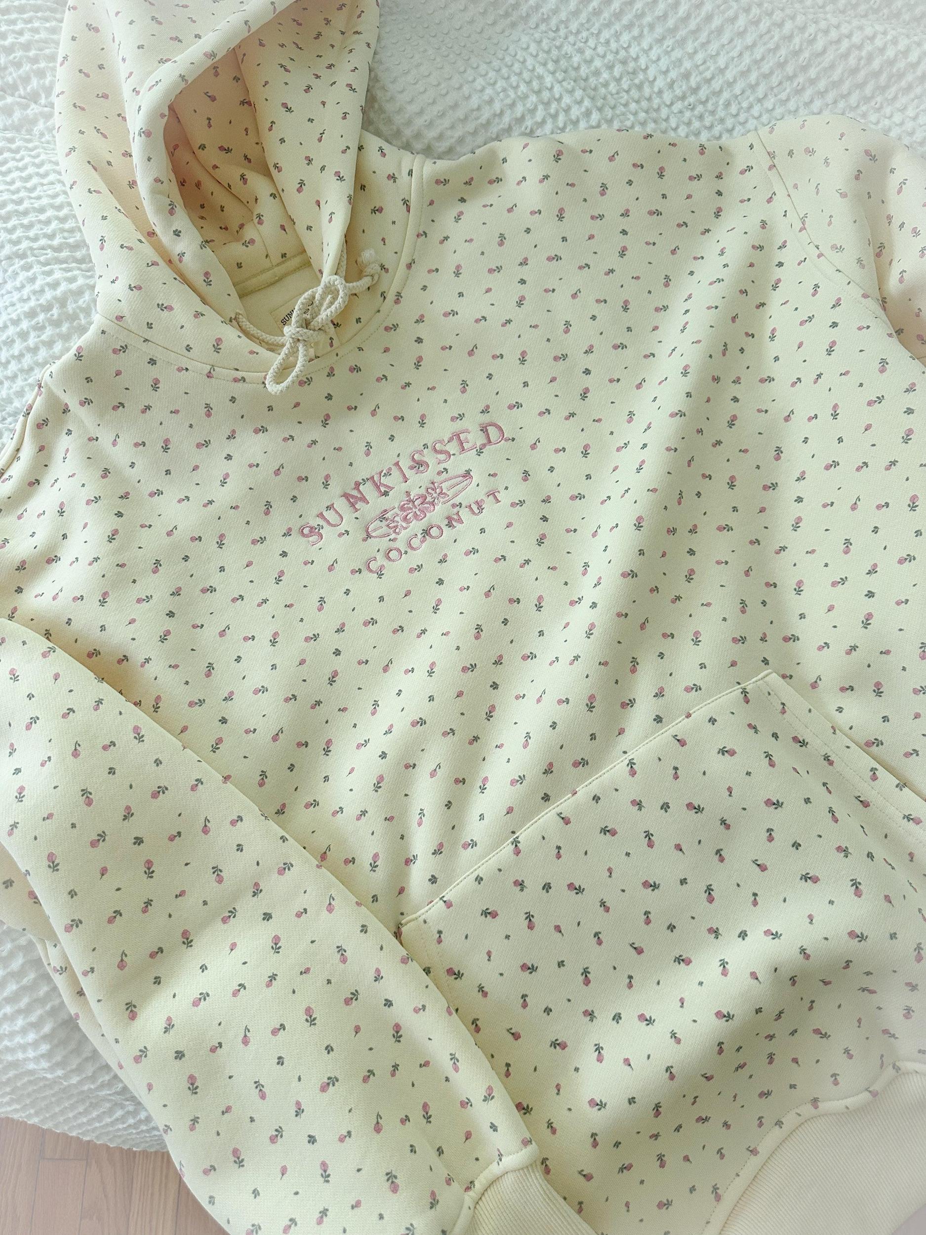 Toasted Cream Roses Embroider Logo Hoodie Product Image
