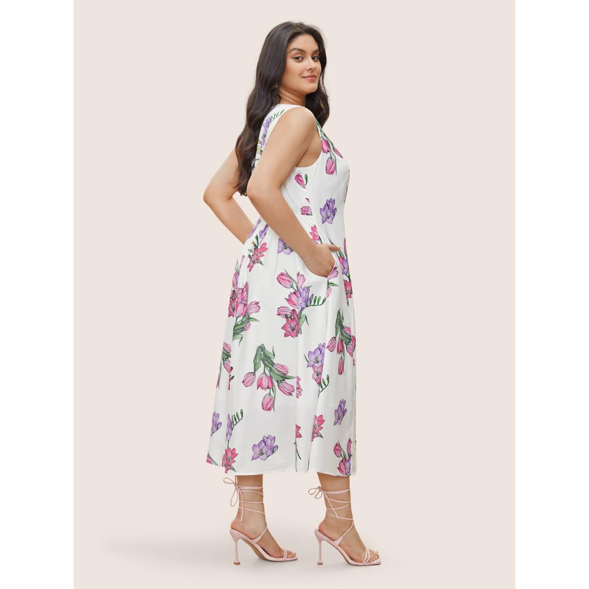 Plus Size Floral Print Patchwork Pocket Spaghetti Strap Dress White Women Elegant Printed Spaghetti Strap Sleeveless Curvy Midi Dress BloomChic 28/5X Product Image