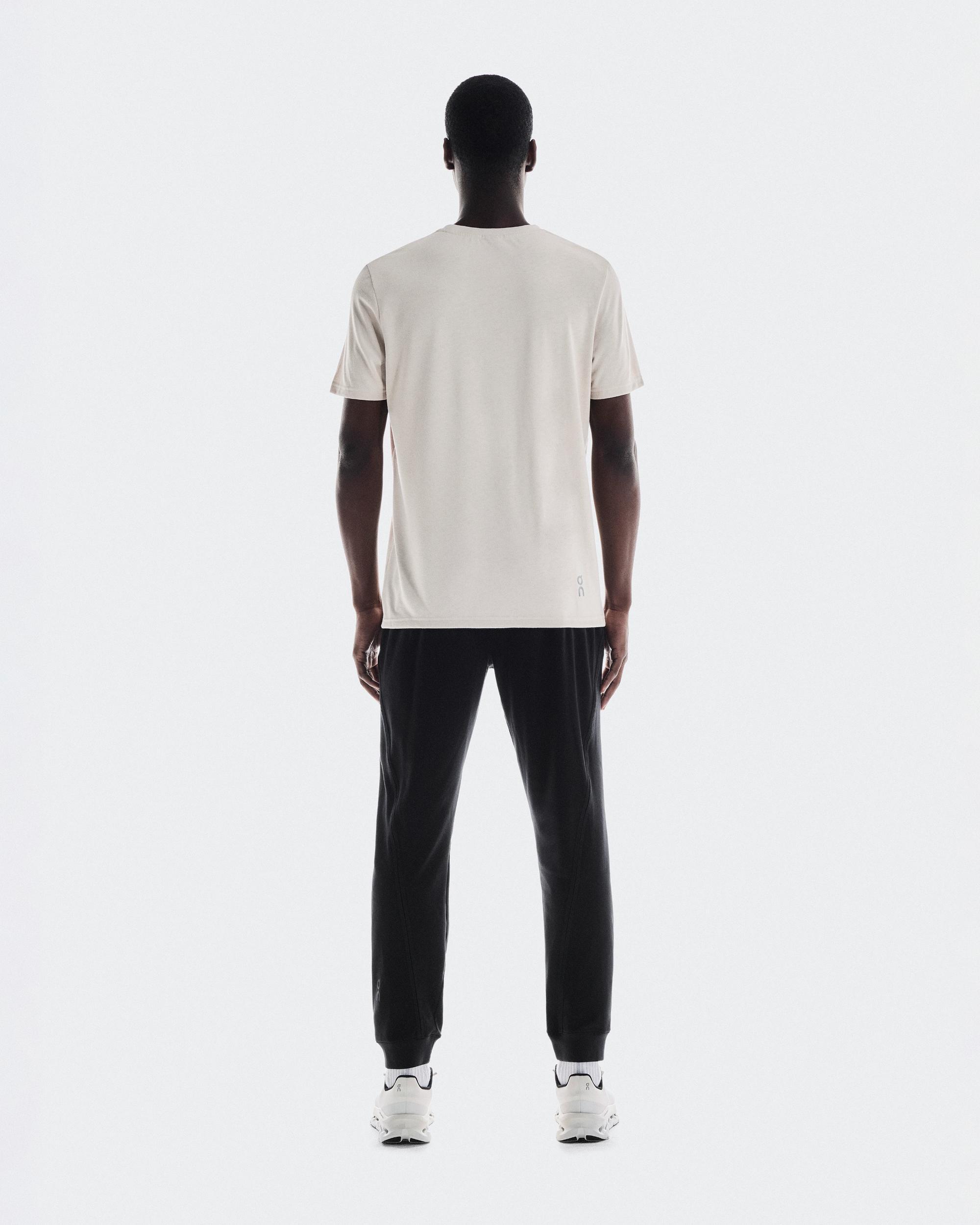 Run-T For Men: High Performance Meets Total Comfort | On Product Image