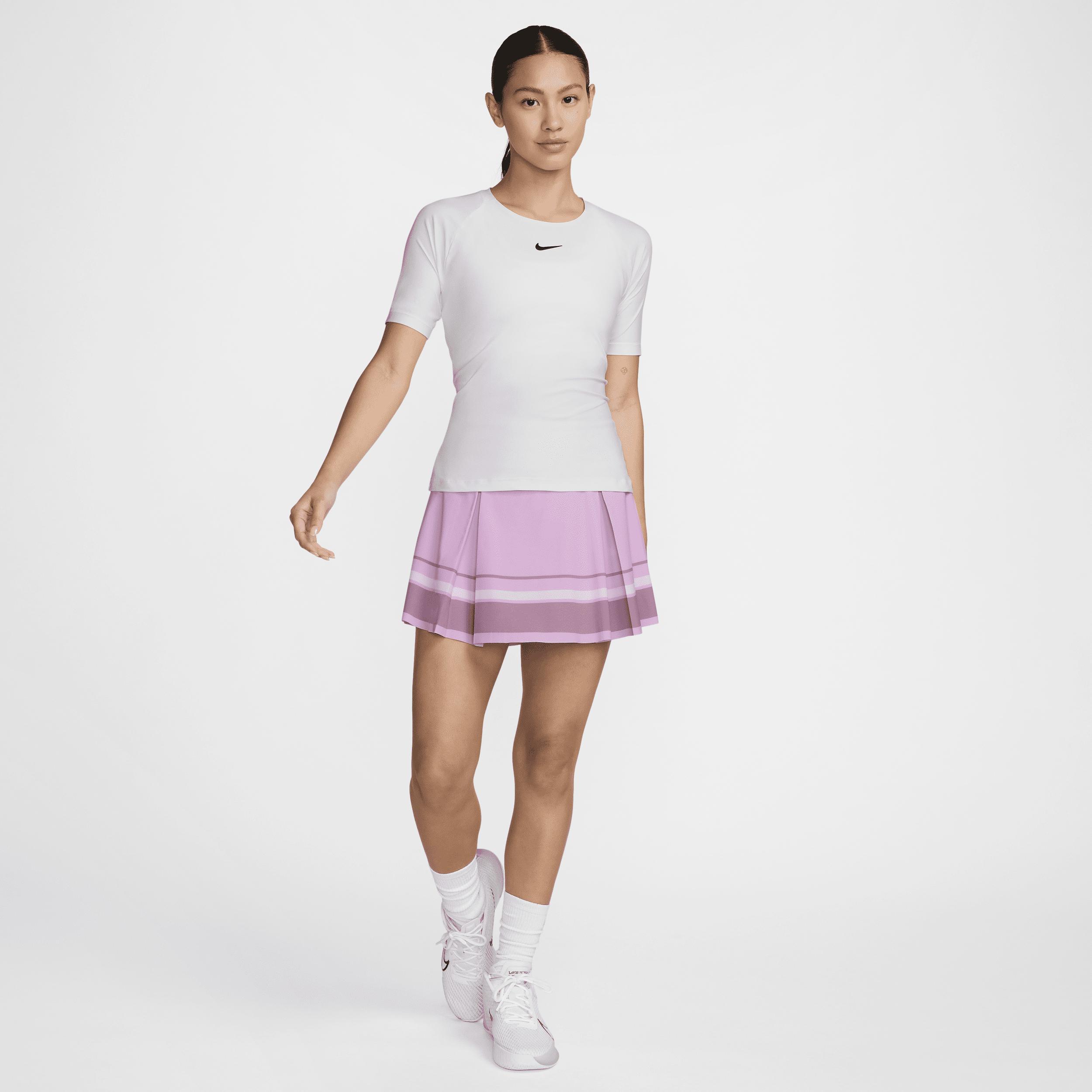 NikeCourt Advantage Women's Short Tennis Skirt Product Image